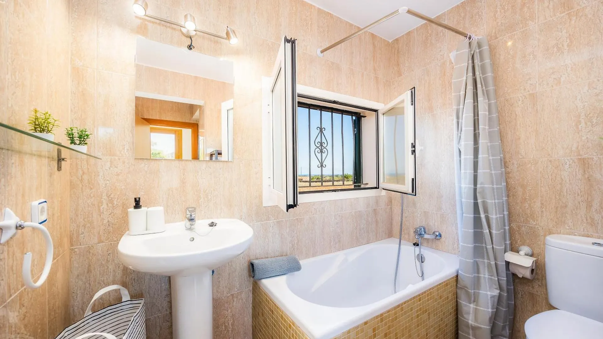 Finca Blanca Calas de Mallorca Holiday home