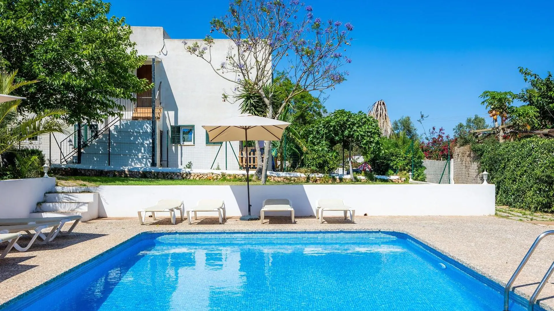 Finca Blanca Calas de Mallorca