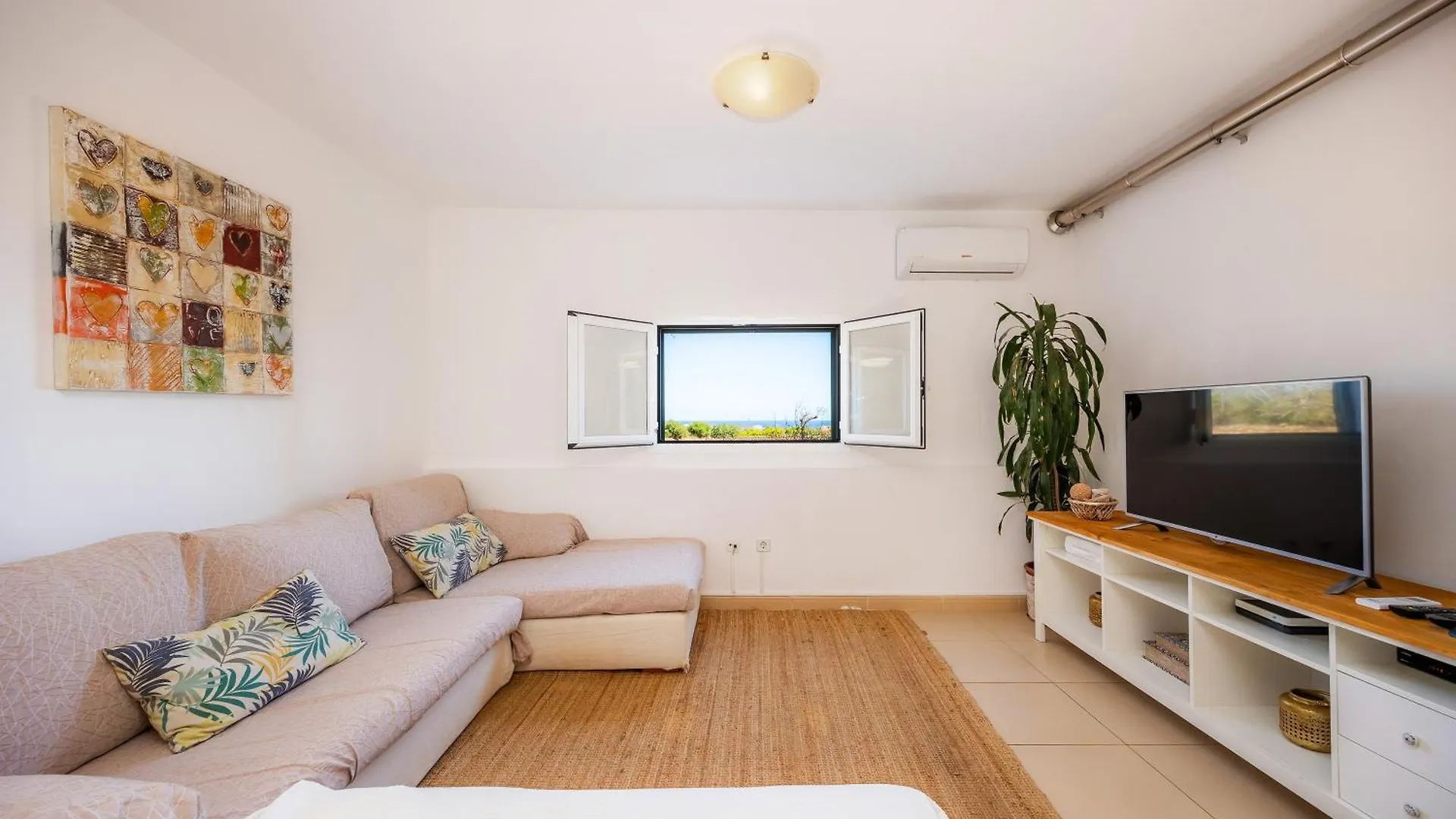 Finca Blanca Calas de Mallorca 0*,